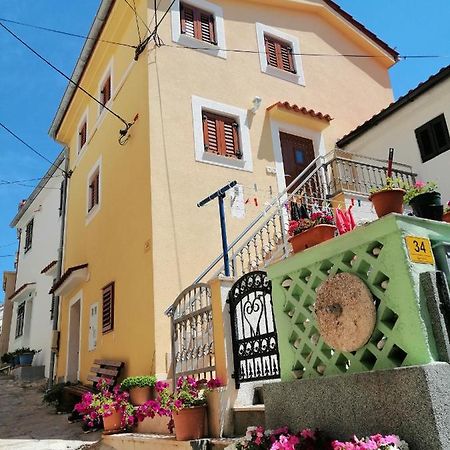 Anchor Baska Apartment Exterior photo